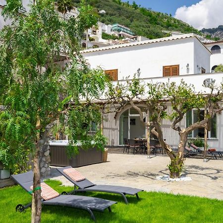 Villa Mimina - Exclusive Villa With Garden, Jacuzzi And Sea View 프라이아노 외부 사진