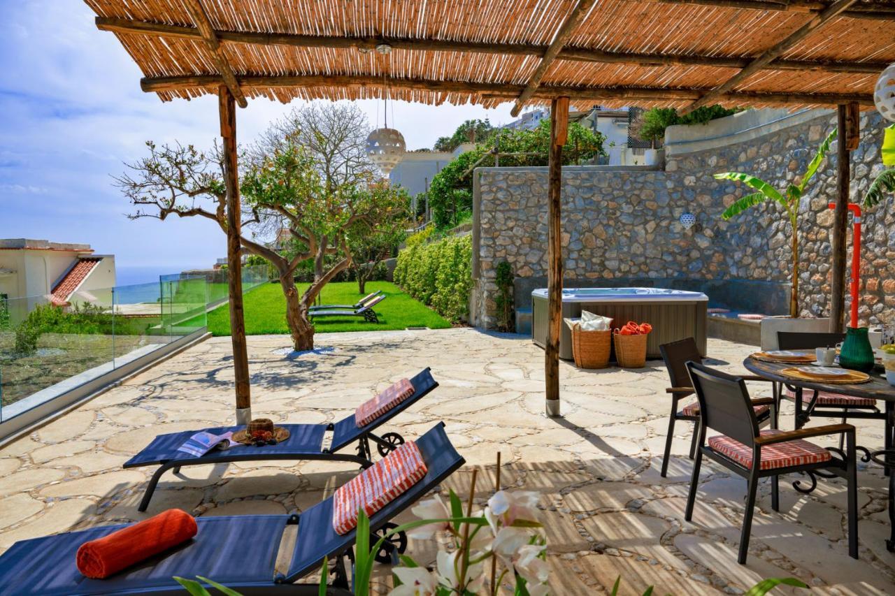 Villa Mimina - Exclusive Villa With Garden, Jacuzzi And Sea View 프라이아노 외부 사진